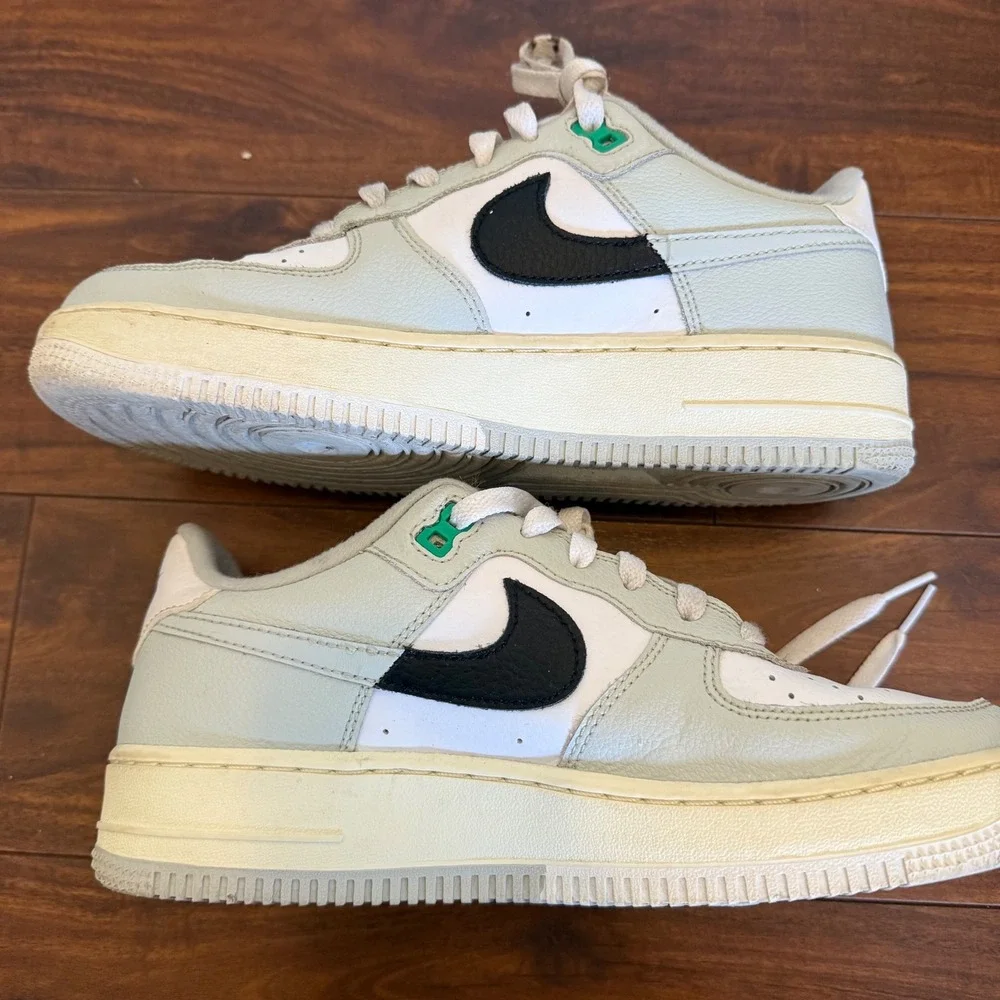 Nike Air Force 1 07 LV8 Split Light Silver Size Youth 7/ Men 7/ Women‎ 8.5